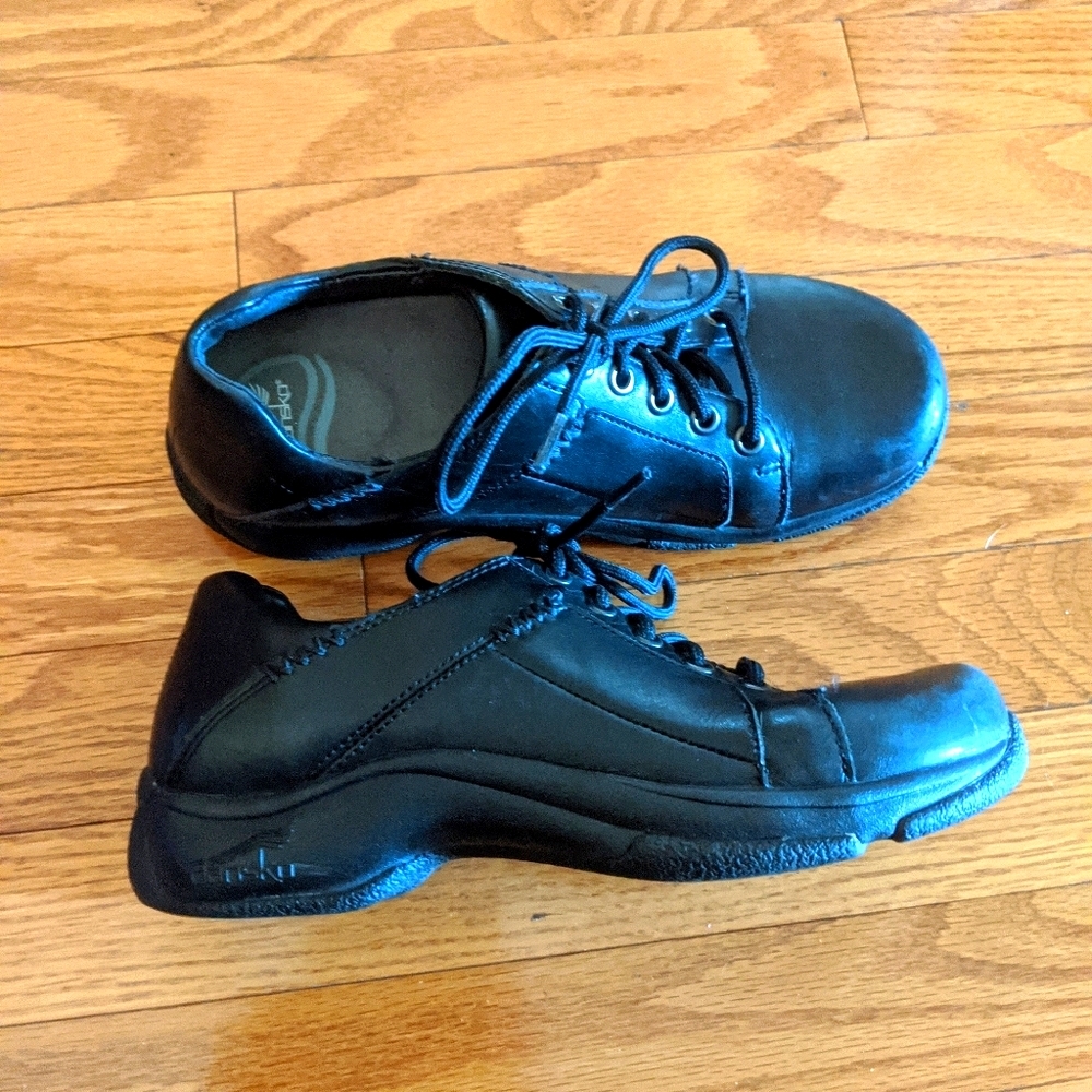 Dansko Black Lace Up Shoes  Size 37 Women's US 7
